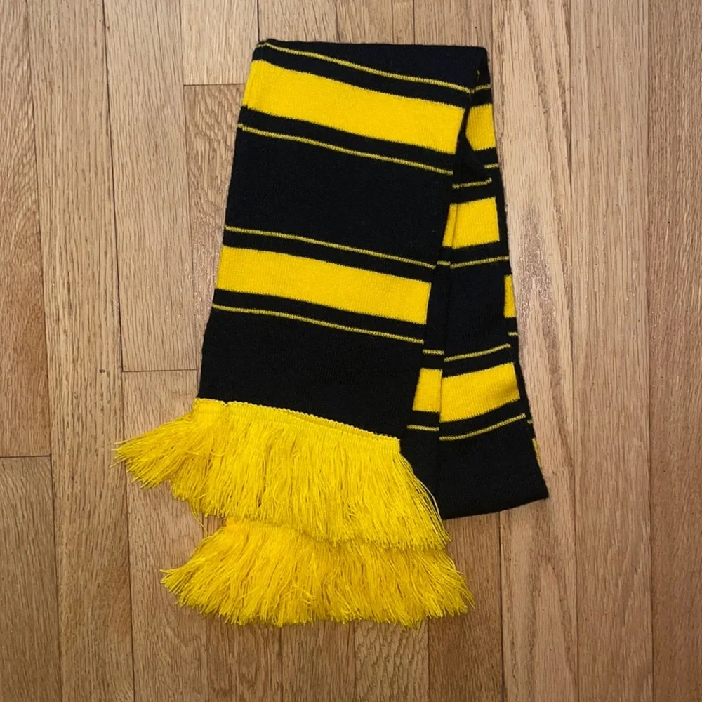 Knit Scarf - Picture 1 of 1
